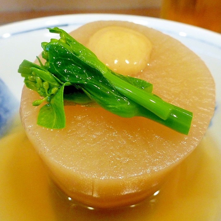 小料理屋の味！大根の煮物　〜菜の花と辛し乗せ〜